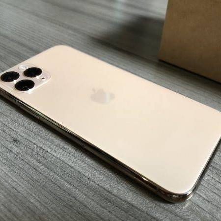 iPhone 11 Pro 金色背面